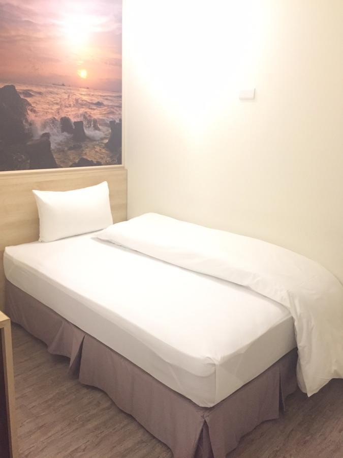 Mingli Hotel Kaohsiung Buitenkant foto