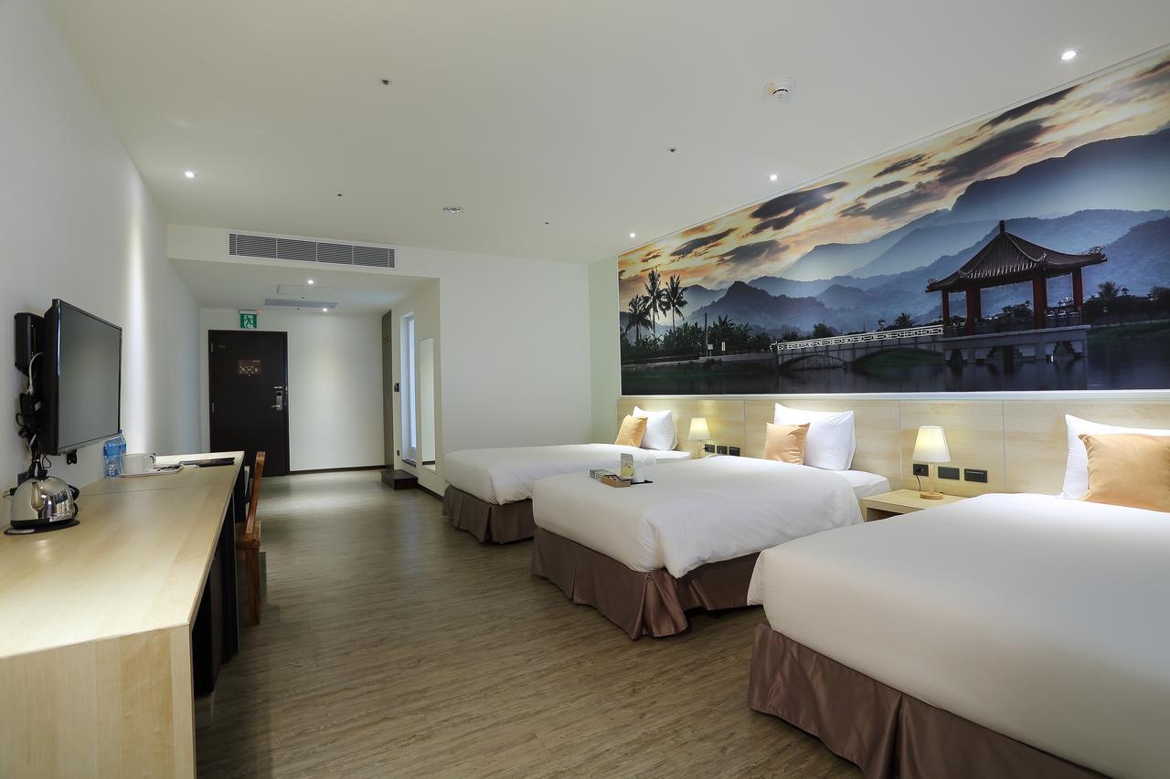 Mingli Hotel Kaohsiung Buitenkant foto