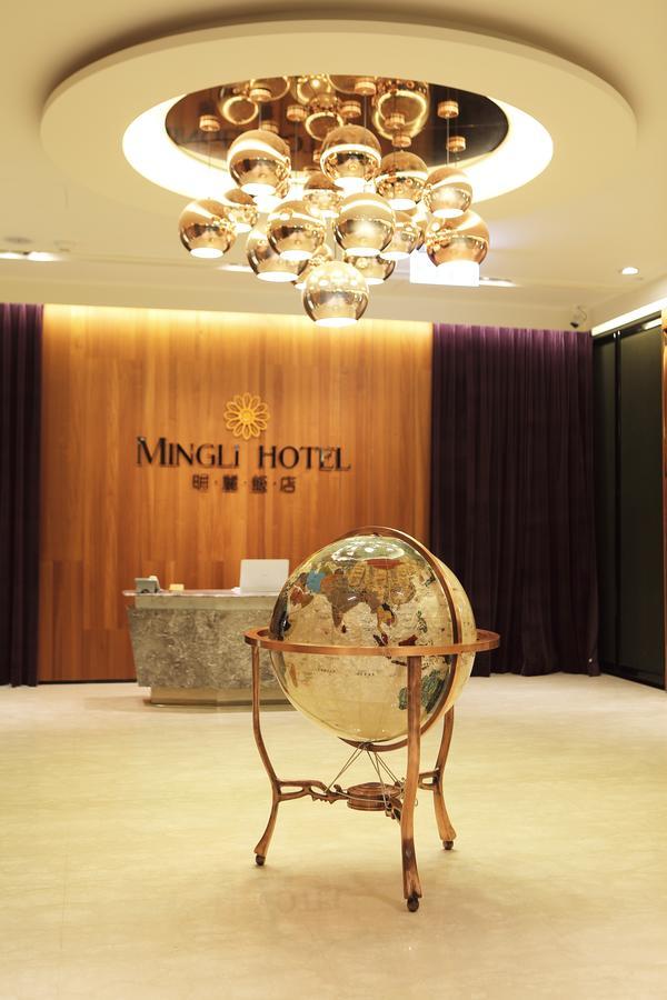 Mingli Hotel Kaohsiung Buitenkant foto