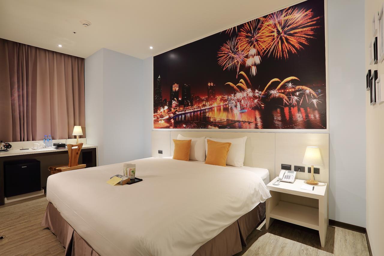 Mingli Hotel Kaohsiung Buitenkant foto