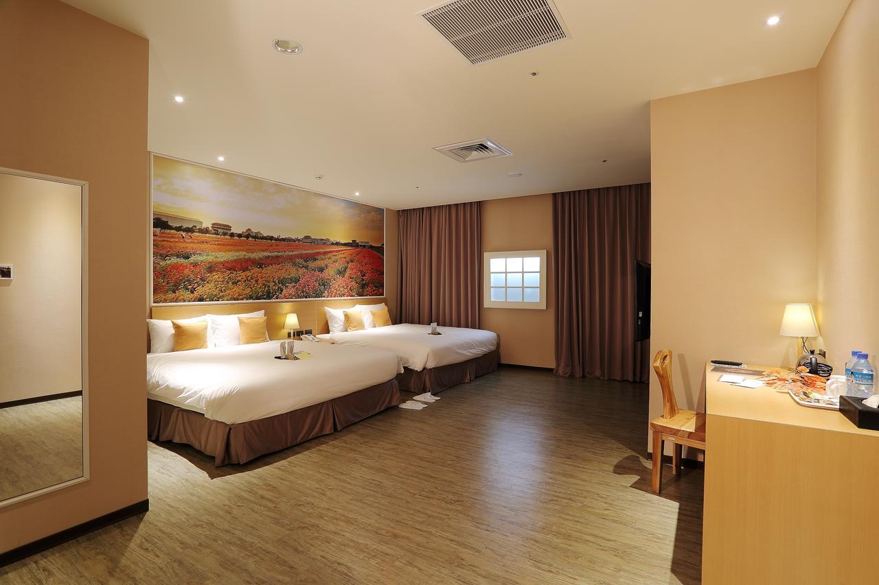 Mingli Hotel Kaohsiung Buitenkant foto