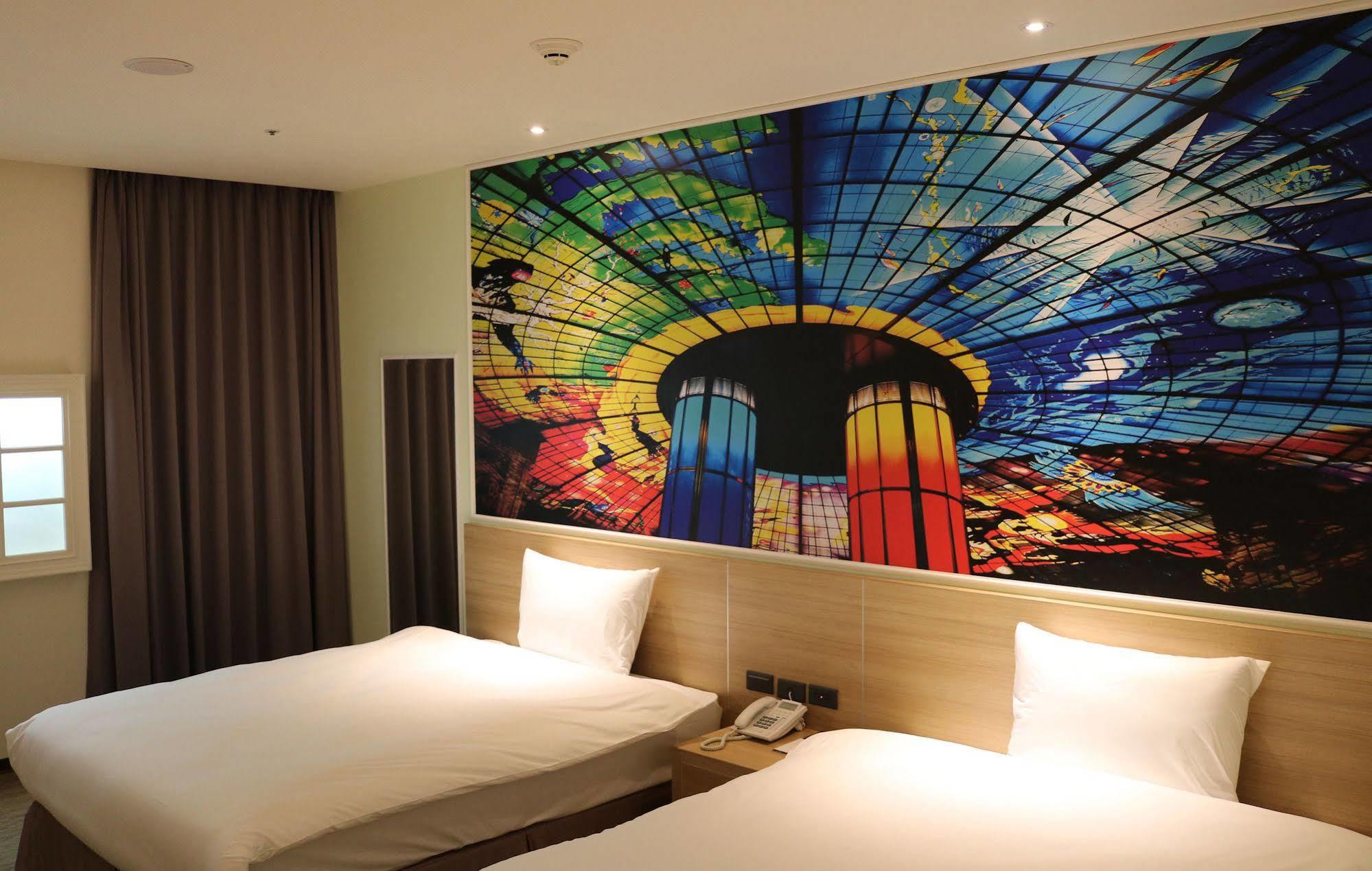 Mingli Hotel Kaohsiung Buitenkant foto