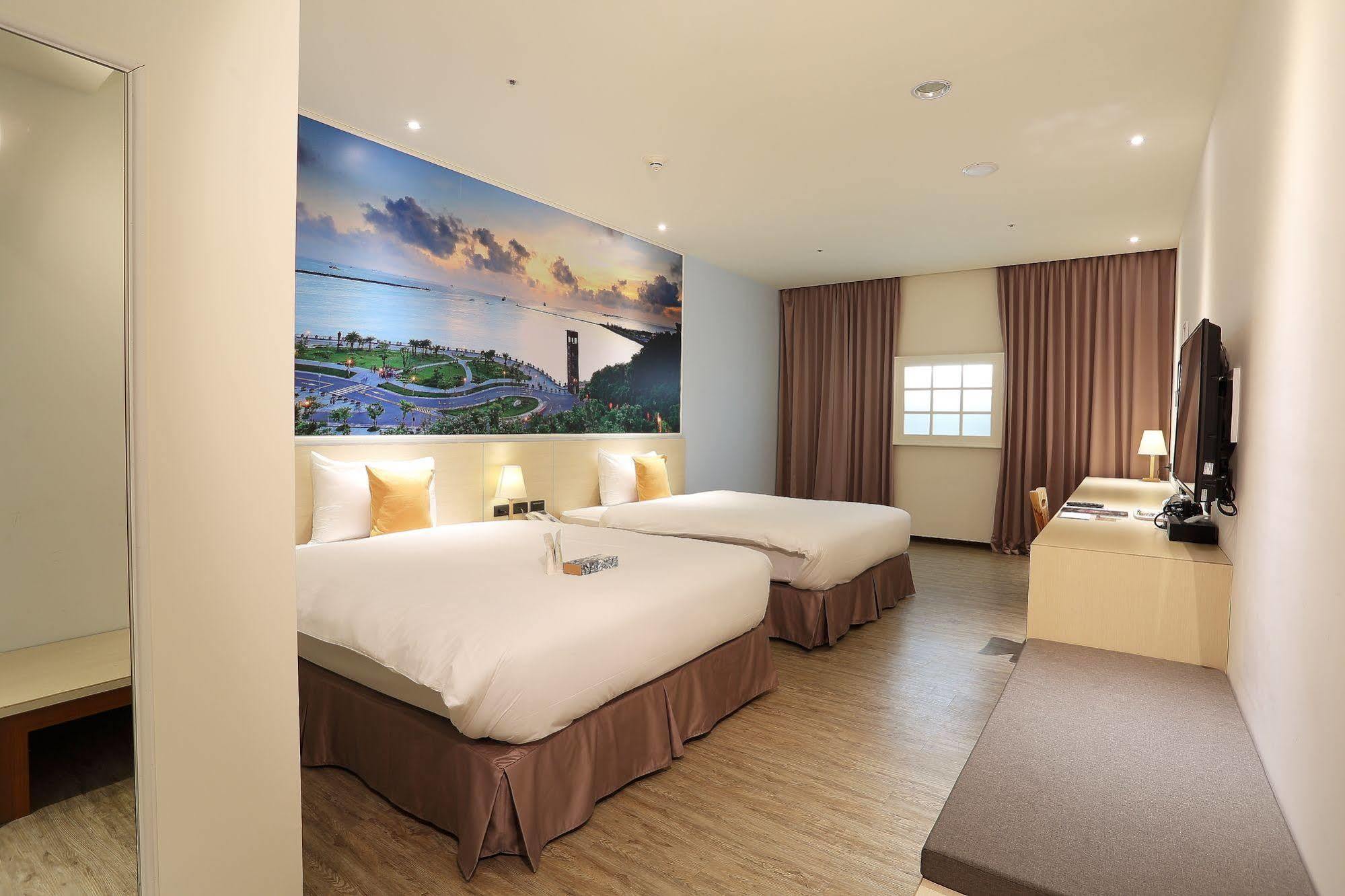 Mingli Hotel Kaohsiung Buitenkant foto