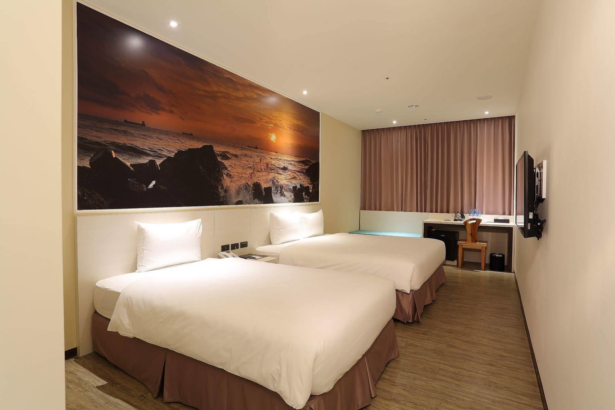 Mingli Hotel Kaohsiung Buitenkant foto