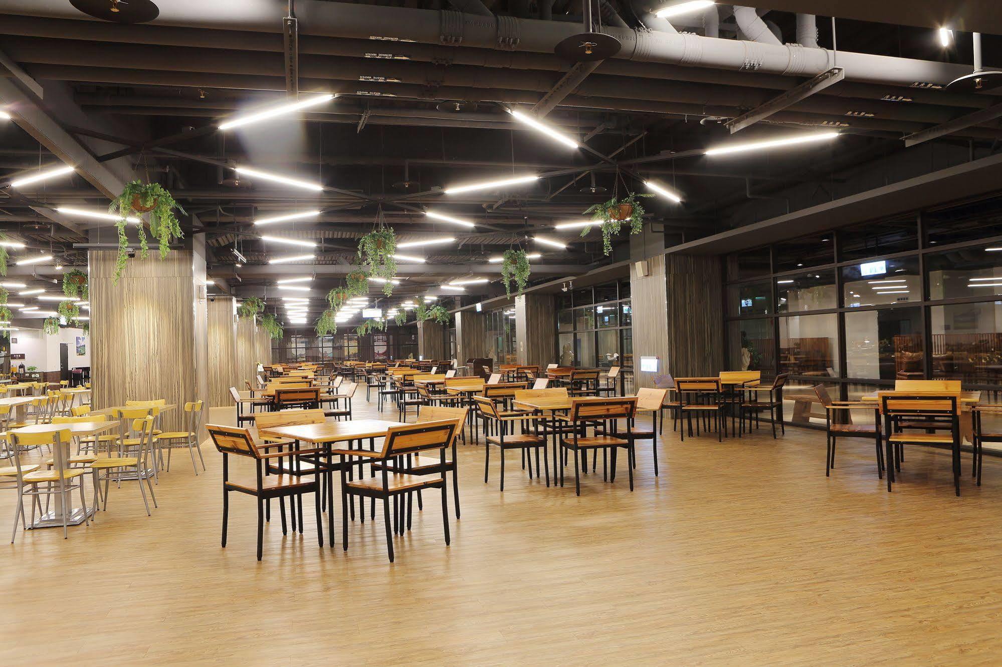 Mingli Hotel Kaohsiung Buitenkant foto